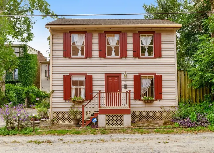 Taylor Cottage