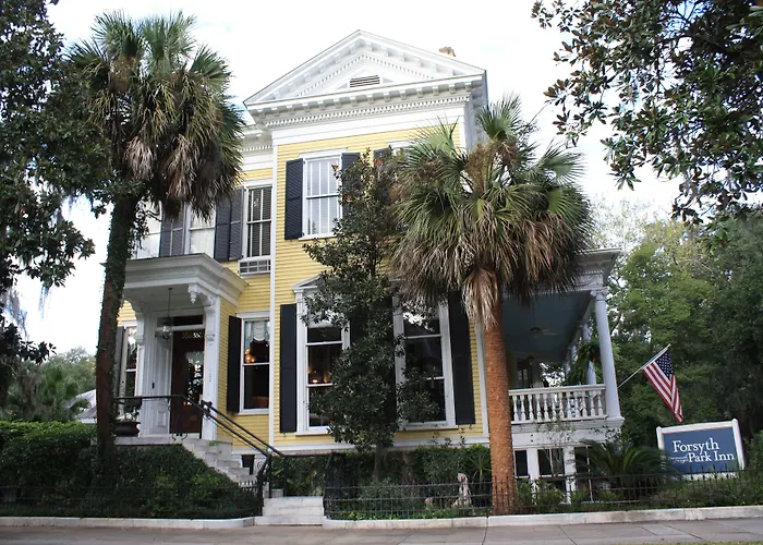 Pets Allowed Hotel Forsyth Park Inn